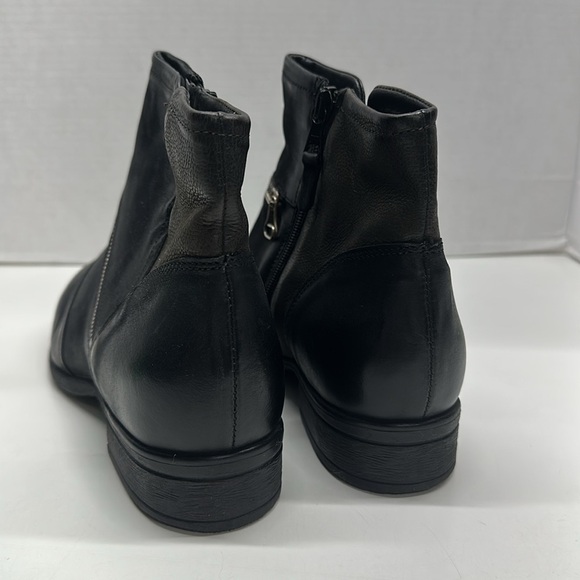 Miz Mooz Solace Boots Leather Ankle Boots Booties Zip Up Black Size Size 11 Wide - Picture 4 of 9